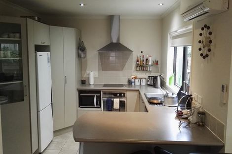 Photo of property in 3/20 The Avenue, Albany, Auckland, 0632