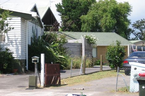 Photo of property in 20 Armagh Road, Blockhouse Bay, Auckland, 0600