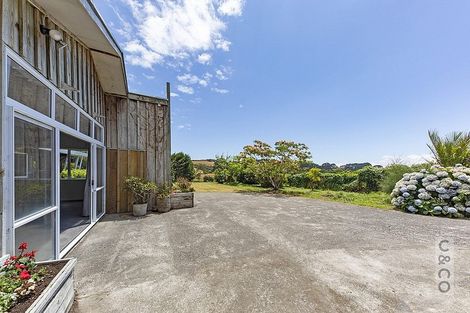 Photo of property in 306 Taiapa Road, Muriwai, 0881