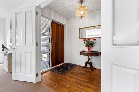 Photo of property in 2 Keene Drive, Bell Block, New Plymouth, 4312