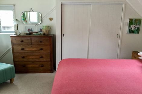 Photo of property in 27 Hastings Parade, Devonport, Auckland, 0624