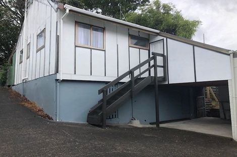 Photo of property in 1/27 Aeroview Drive, Beach Haven, Auckland, 0626