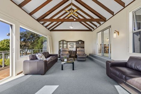 Photo of property in 113 Easther Crescent, Kew, Dunedin, 9012