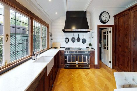 Photo of property in 6 Garden Road, Remuera, Auckland, 1050