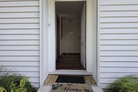 Photo of property in 646 Te Atatu Road, Te Atatu Peninsula, Auckland, 0610