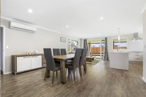 Photo of property in 18 Chalgrove Road, Huntington, Hamilton, 3210