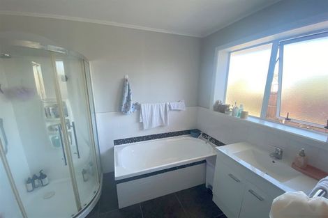 Photo of property in 8 Farrington Avenue, Bishopdale, Christchurch, 8053