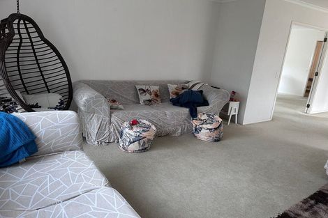 Photo of property in 53 Palmcrest Grove, Highland Park, Auckland, 2010