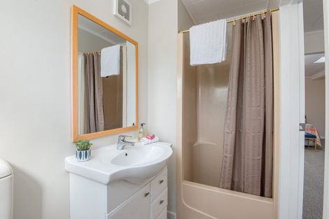 Photo of property in 240 Helensburgh Road, Helensburgh, Dunedin, 9010