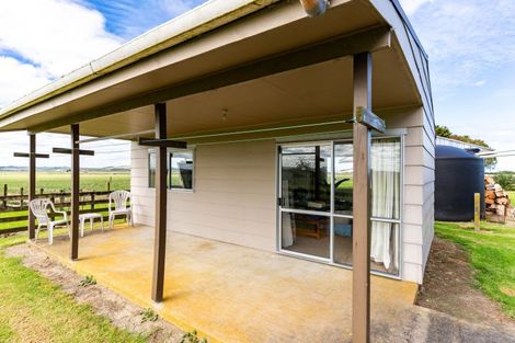 Photo of property in 77 Te Kowhai Road, Ruawai, 0591