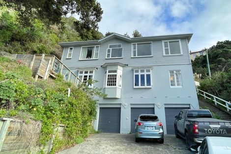 Photo of property in 1/136 Evans Bay Parade, Roseneath, Wellington, 6021