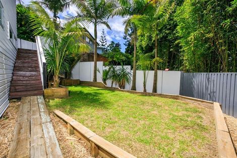 Photo of property in 16c Charmaine Road, Torbay, Auckland, 0630