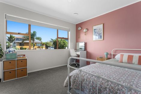 Photo of property in 114 Riverside Drive, Whakatane, 3120