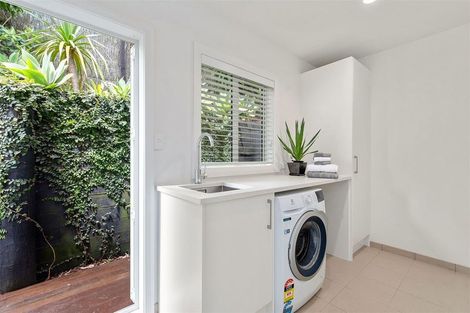 Photo of property in 73l Park Rise, Campbells Bay, Auckland, 0630