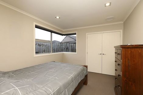 Photo of property in 17 Wiltshire Drive, Huntington, Hamilton, 3210