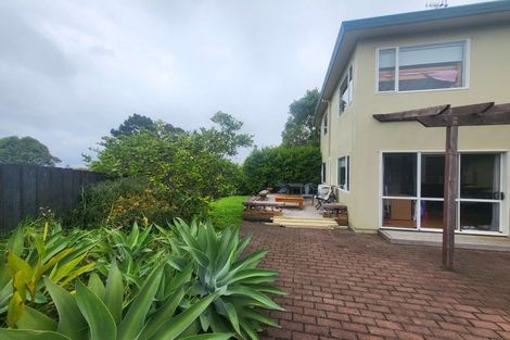 Photo of property in 1/227 Sunset Road, Sunnynook, Auckland, 0632