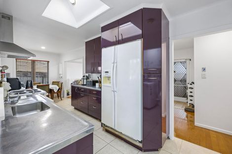 Photo of property in 44 Farquhar Road, Glendene, Auckland, 0602