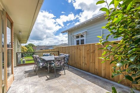 Photo of property in 85 Grey Street, Woodville, 4920