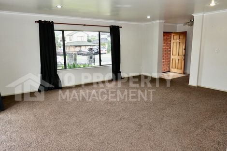 Photo of property in 35 Peninsula Road, Mangere, Auckland, 2022