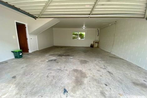 Photo of property in 2/122 Carlisle Road, Browns Bay, Auckland, 0632