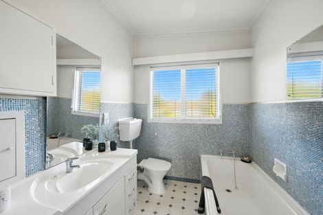 Photo of property in 7 Rosedale Place, Avonhead, Christchurch, 8042