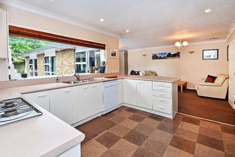 Photo of property in 22 Perotti Place, Conifer Grove, Takanini, 2112