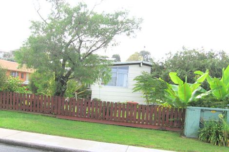 Photo of property in 5a Eagle Place, Red Beach, 0932