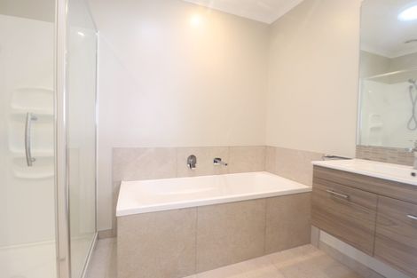 Photo of property in 9 Touhou Road, Hobsonville, Auckland, 0616