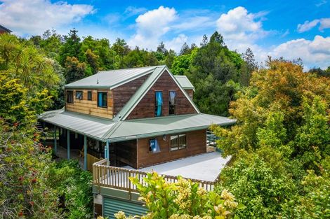 Photo of property in 21 Reynolds Place, Torbay, Auckland, 0630