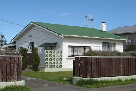 Photo of property in 8 Manuka Street, Castlecliff, Whanganui, 4501