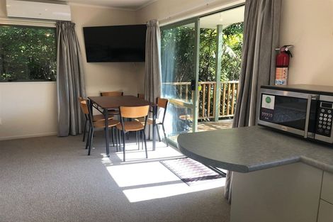 Photo of property in 21 Amelia Crescent, Waikawa, Picton, 7220