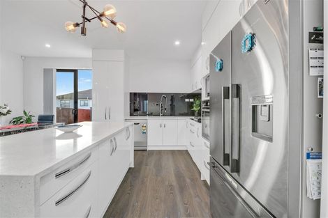 Photo of property in 32 Nola Dawn Avenue, Papakura, 2110