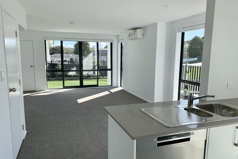 Photo of property in 1/3 Fairdale Place, Birkdale, Auckland, 0626