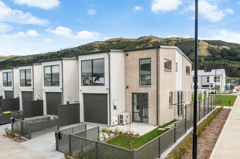 Photo of property in 2 Tokitoki Way, Kenepuru, Porirua, 5022