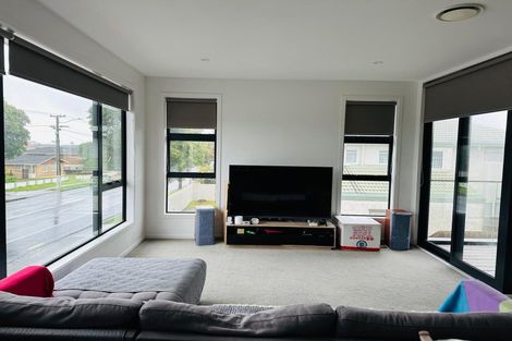 Photo of property in 216a Bucklands Road, Bucklands Beach, Auckland, 2012