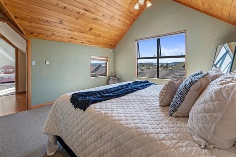 Photo of property in 43 Thelma Place, Lynmore, Rotorua, 3010