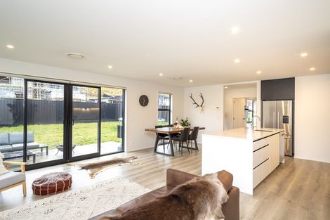 Photo of property in 7 Patton Place, Arrowtown, 9302