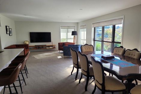 Photo of property in 14 Te Arakete Place, Hurworth, New Plymouth, 4310