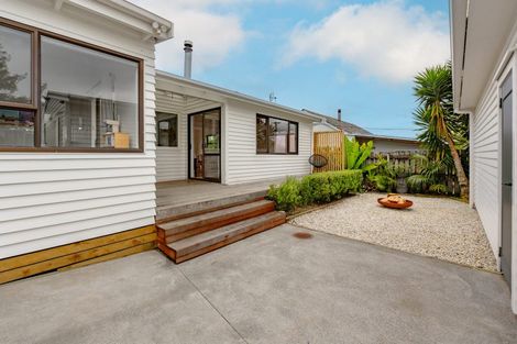 Photo of property in 70 Mcentee Road, Waitakere, Auckland, 0816