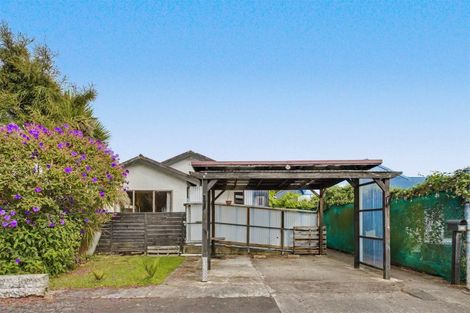 Photo of property in 298 Palmerston Street, Westport, 7825