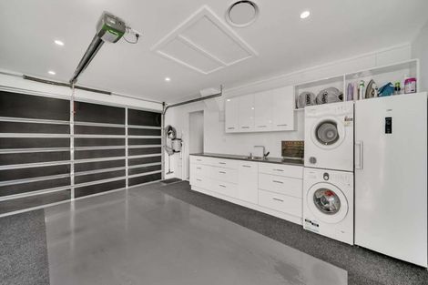 Photo of property in 44 Mcneil Street, Balclutha, 9230