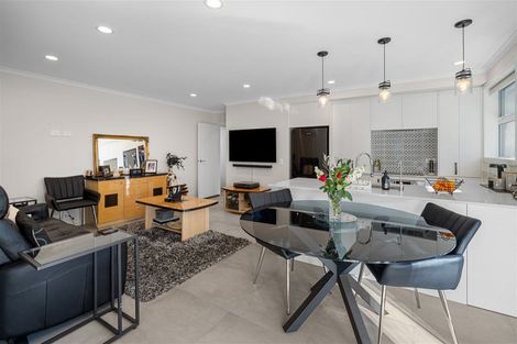 Photo of property in 14 Toi Place, Papamoa, 3118