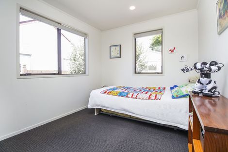 Photo of property in 26 Granville Drive, Massey, Auckland, 0614