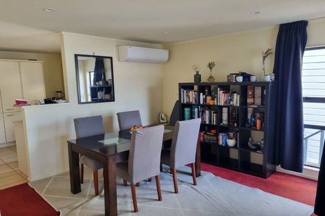 Photo of property in 10/88 Brougham Street, Mount Victoria, Wellington, 6011