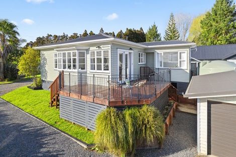 Photo of property in 51 Burrow Road, Pukekohe, 2120