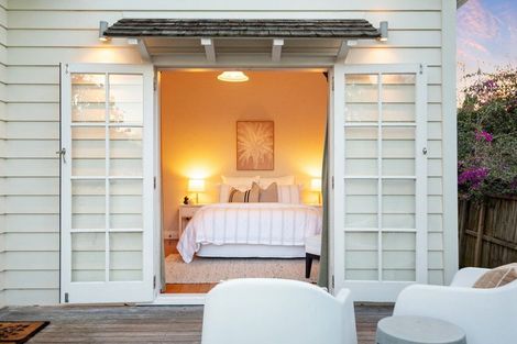 Photo of property in 1/52 Richmond Avenue, Northcote Point, Auckland, 0627