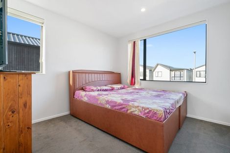 Photo of property in 42 Dignity Street, Papakura, 2110