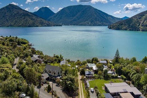 Photo of property in 56 Moenui Road, Havelock, Picton, 7281