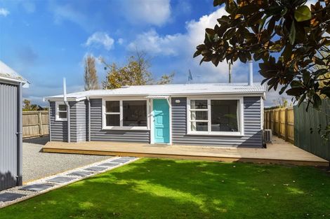 Photo of property in 42 Featherstone Avenue, Kairaki, 7630