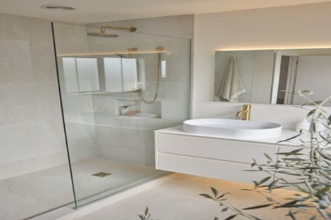 Photo of property in 1/268 Sunset Road, Windsor Park, Auckland, 0632